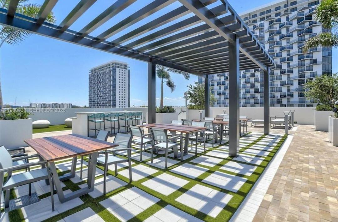 Elegant 1BR-1BA Getaway - Luxe Stay in Doral - 3