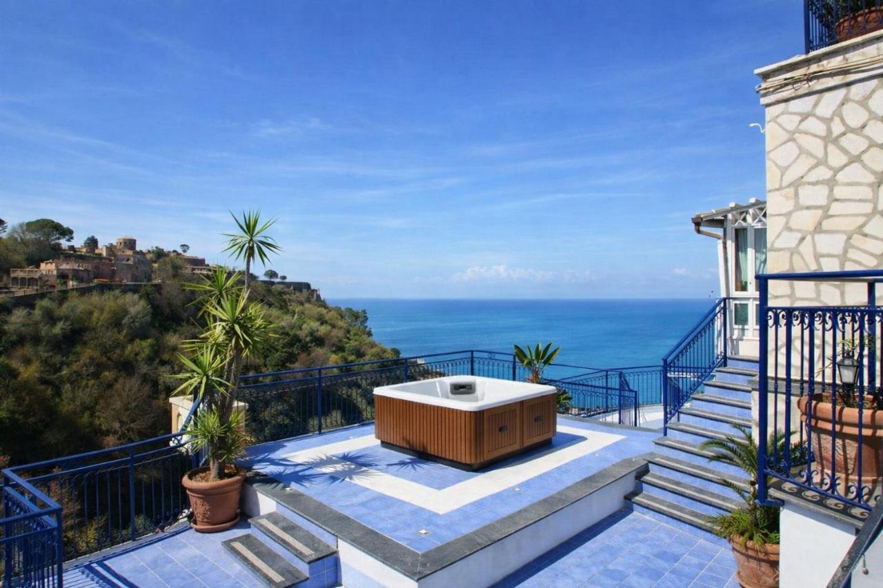 Hotiday Vico Equense - 2