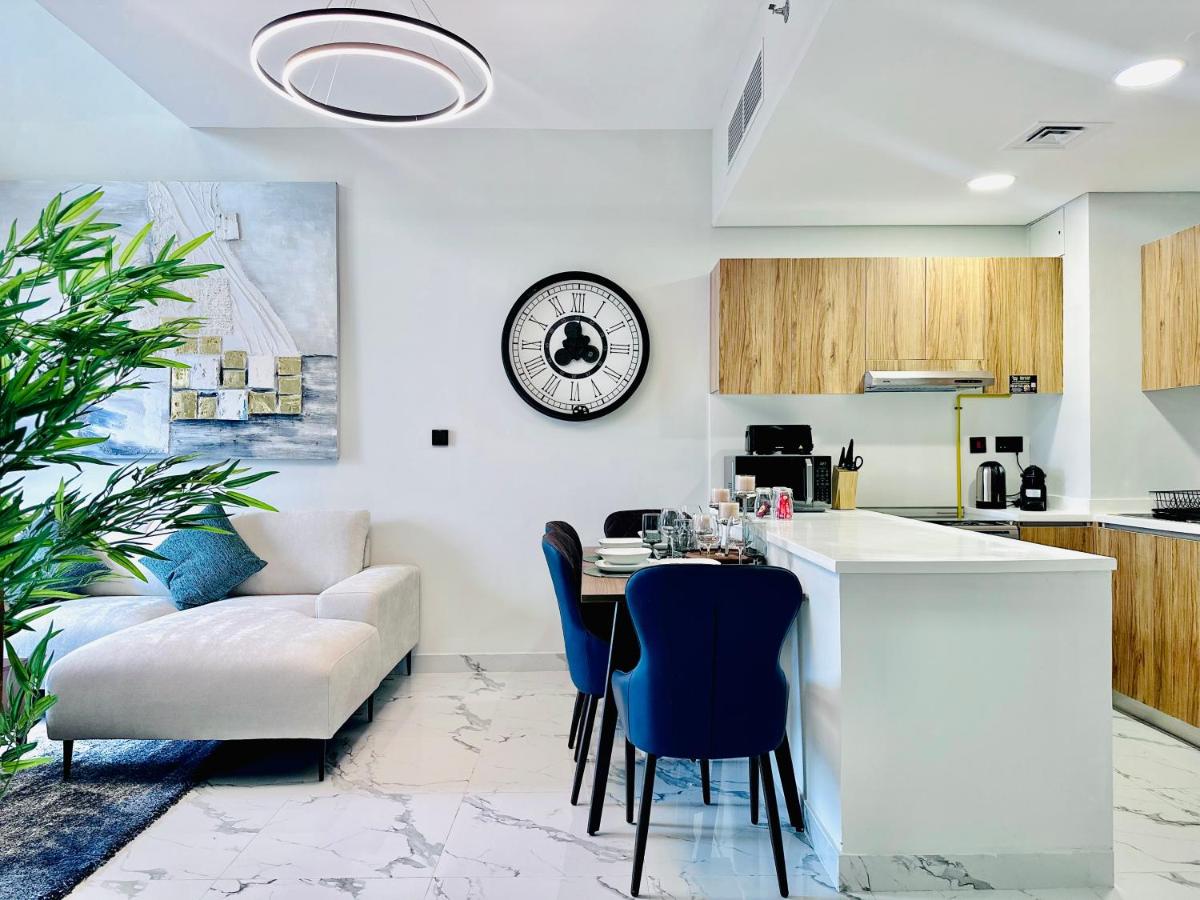 Rare 3BR Duplex Walk to Galleria Al Maryah Island - 5