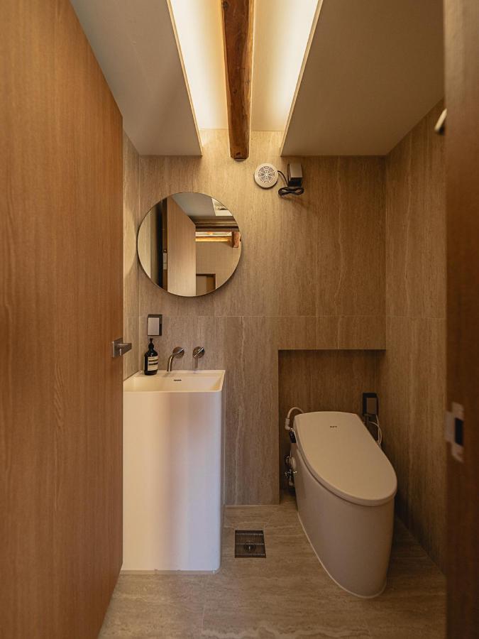 ANON, A Private Hanok by Unwadang - 2