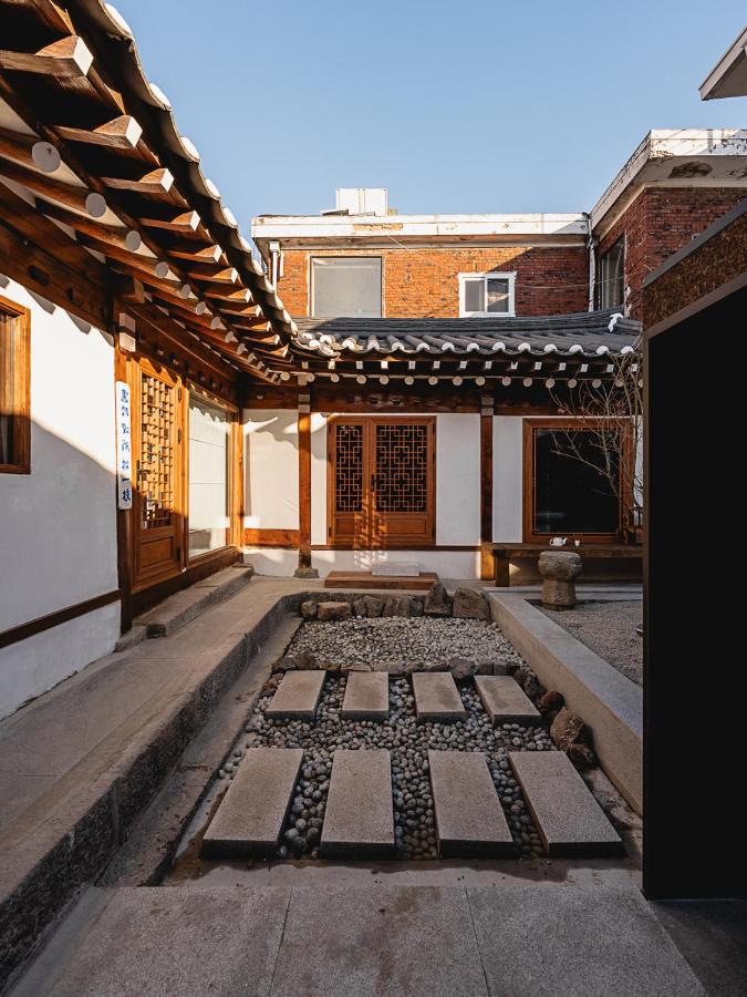 ANON, A Private Hanok by Unwadang - 4