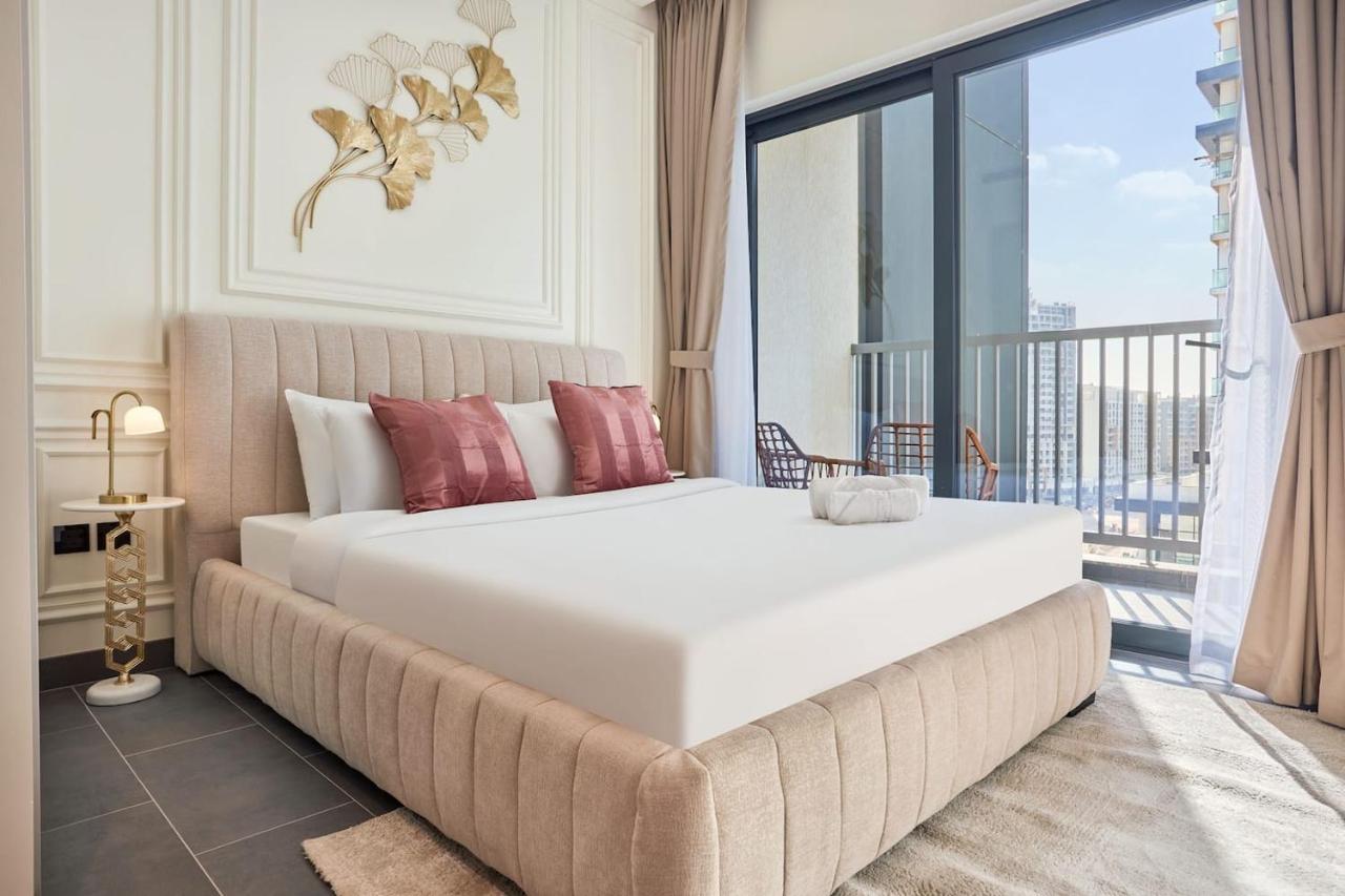 The Crest C Luxury Retreat Stylish & Serene - 2