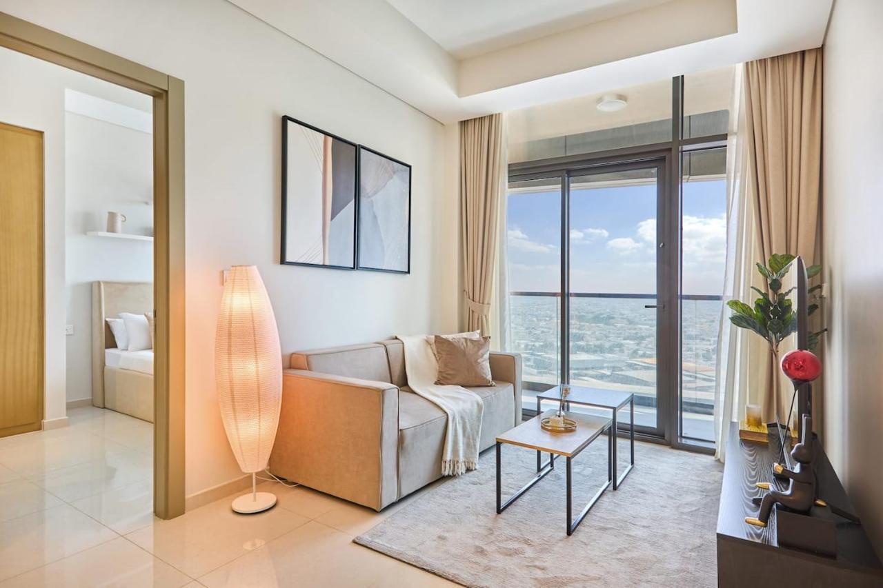 Aykon City 2BR Luxury Stay Close to Downtown - 2