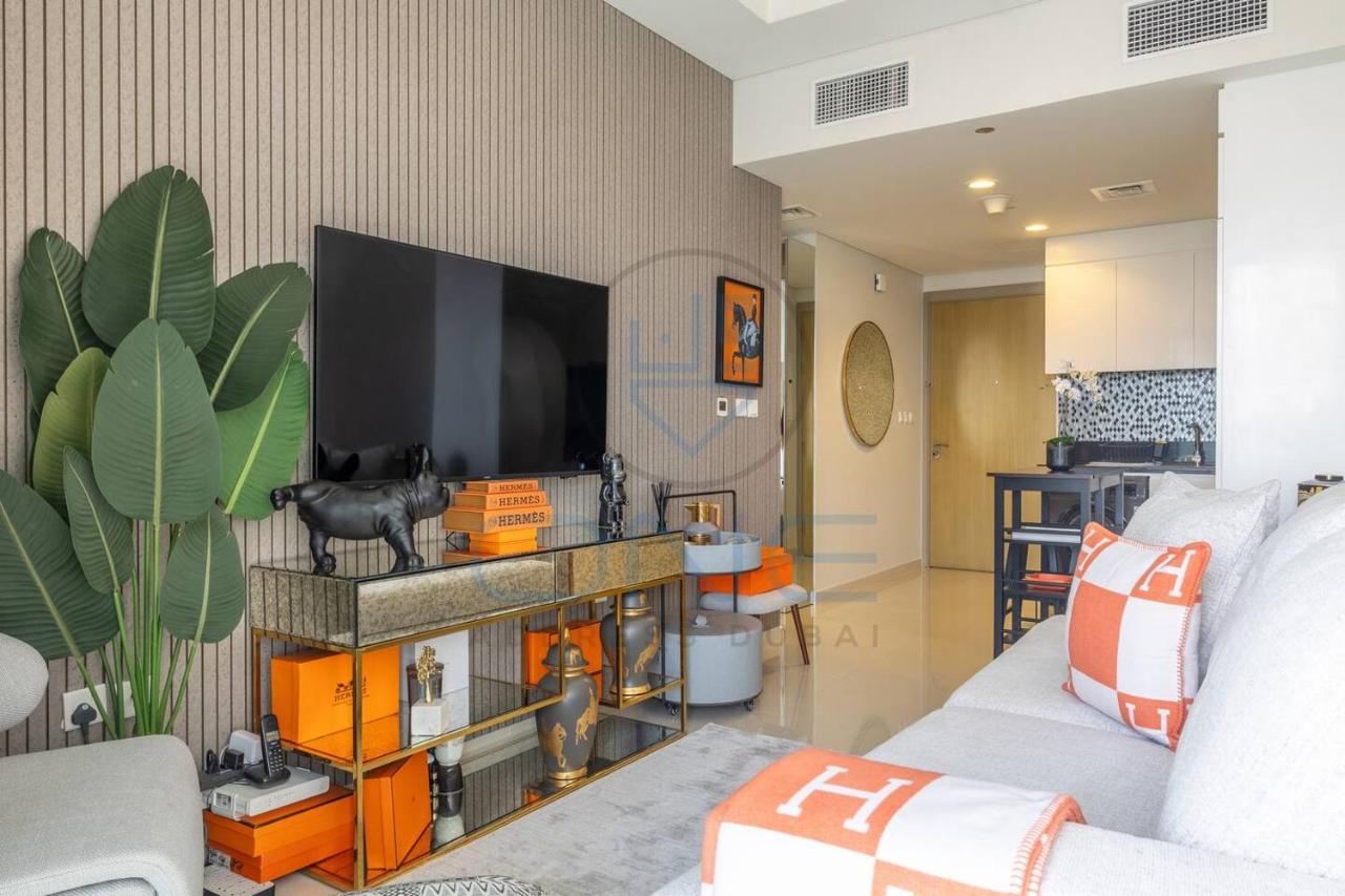 Designer 1BR on High Floor Downtown Vibes - 5