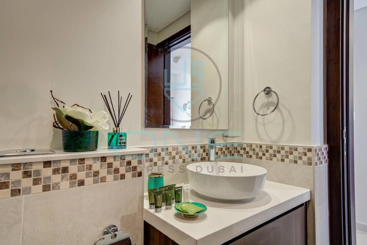 Elegant 1BR with Sofa Bed Close to Metro - 3