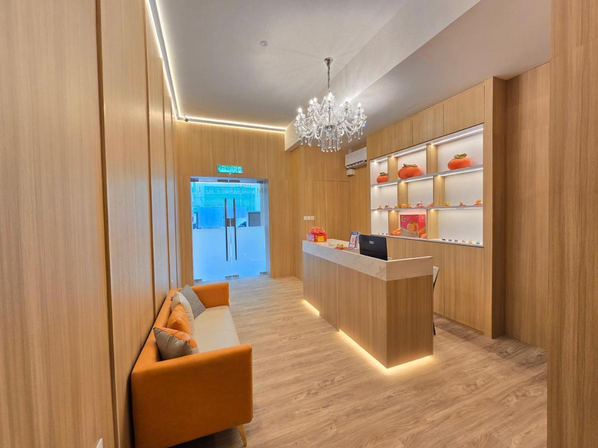 Miilehill Hotel By Maco at JB Town Center - 2