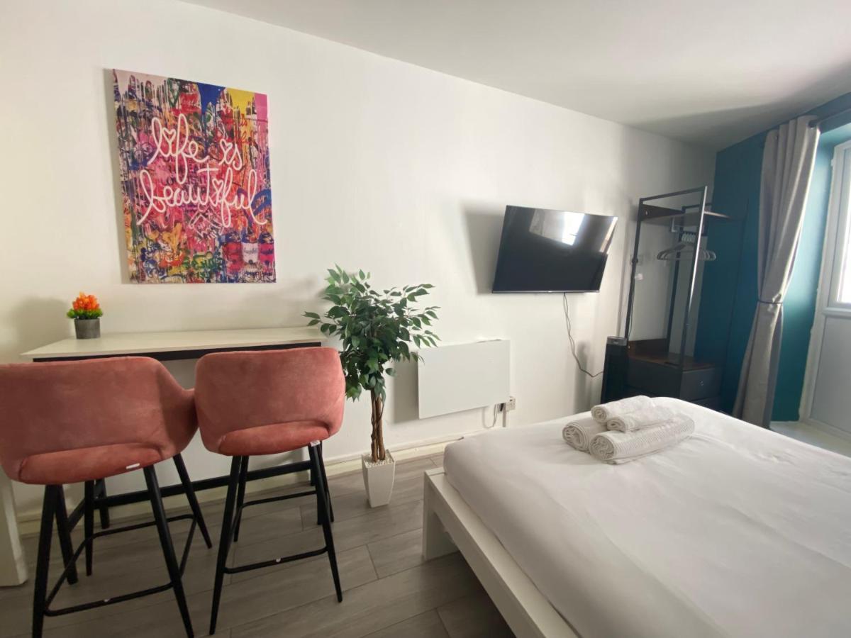 Heart of London I Your Apartment - 5