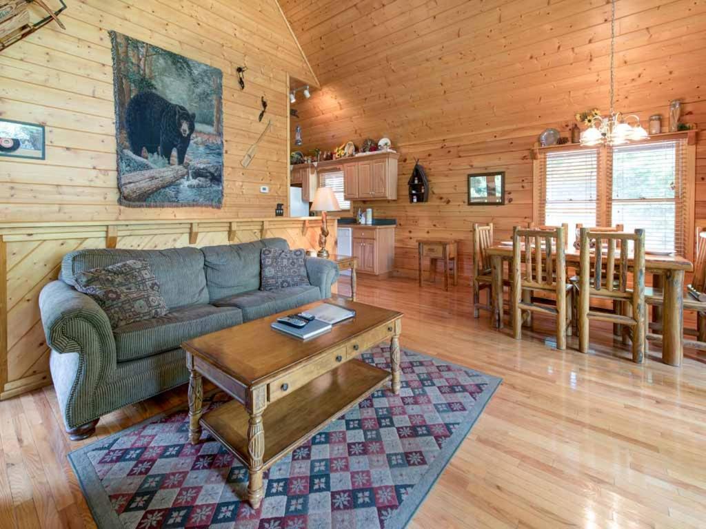 Running Bear Cabin — photo 6