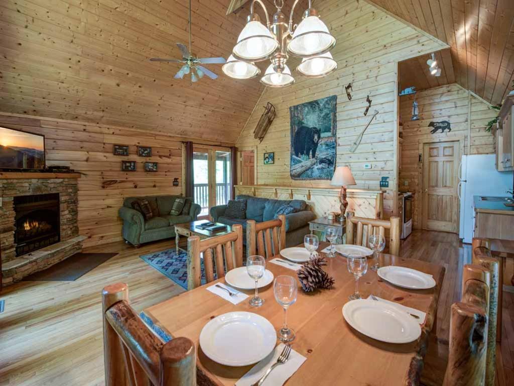 Running Bear Cabin — photo 12