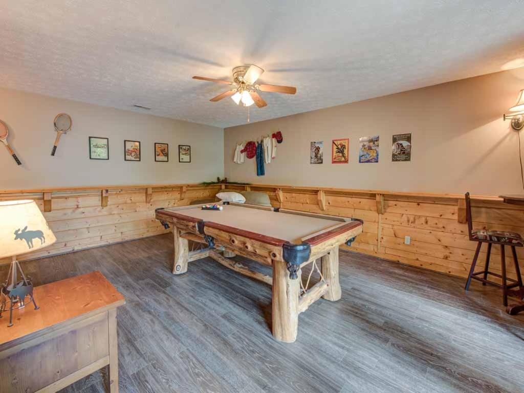 Running Bear Cabin — photo 14