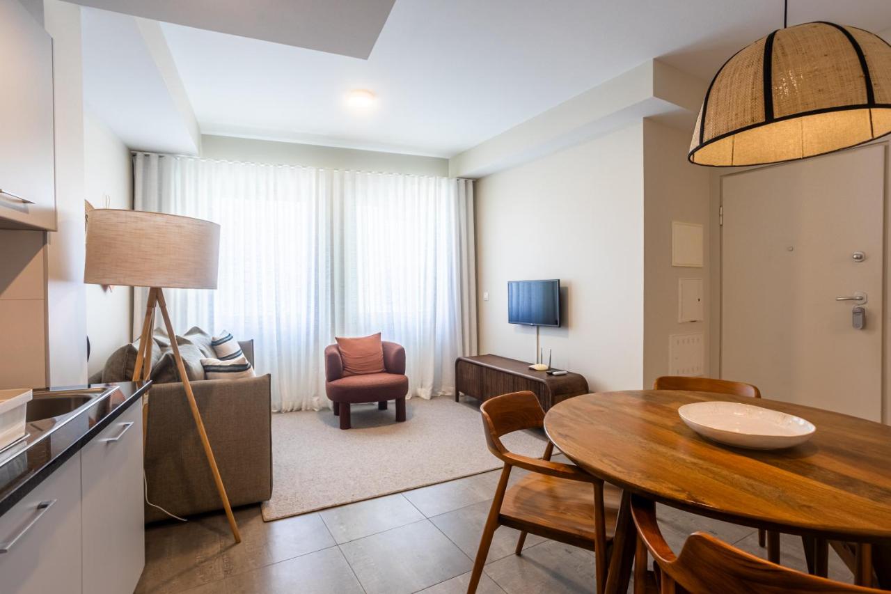 QUO Almeida Garrett - 5