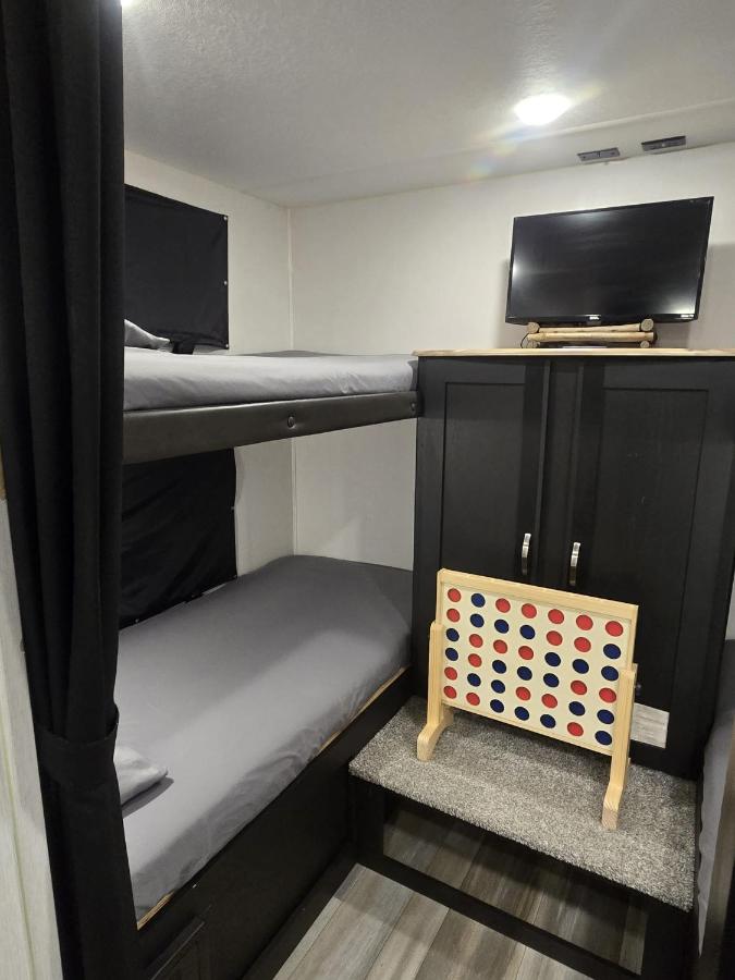 Camper en el Batey - 2