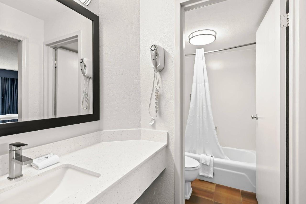 Olivia Inn — photo 16