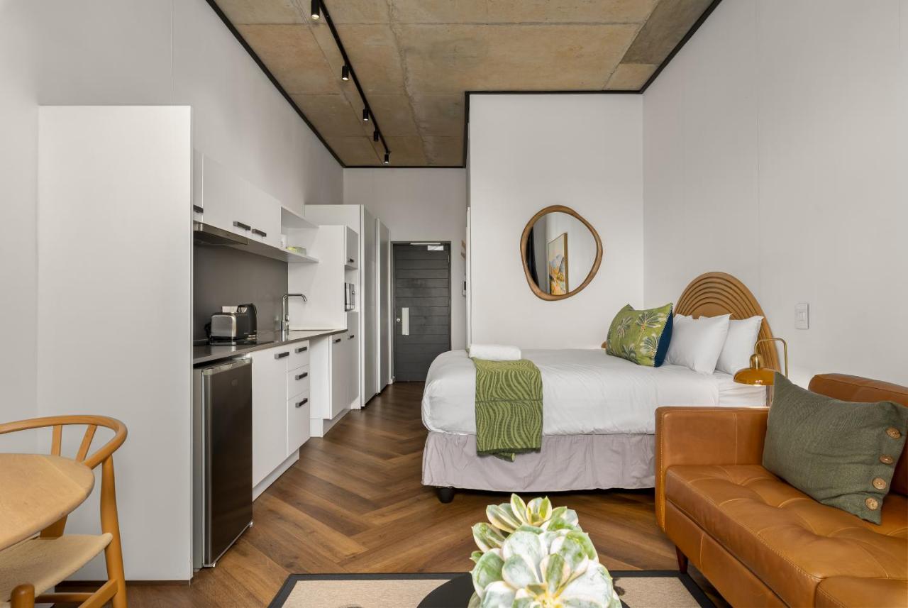 Bridgewater One 206 - 5