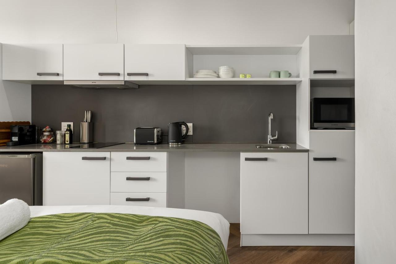 Bridgewater One 206 - 4