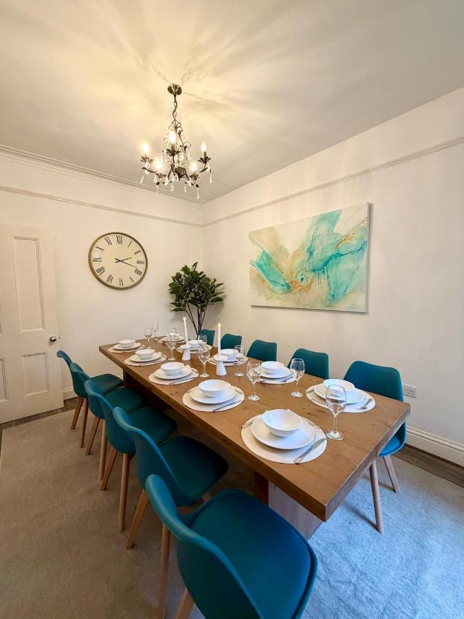 Charlie Langley Properties - Sleeps 10 - 2