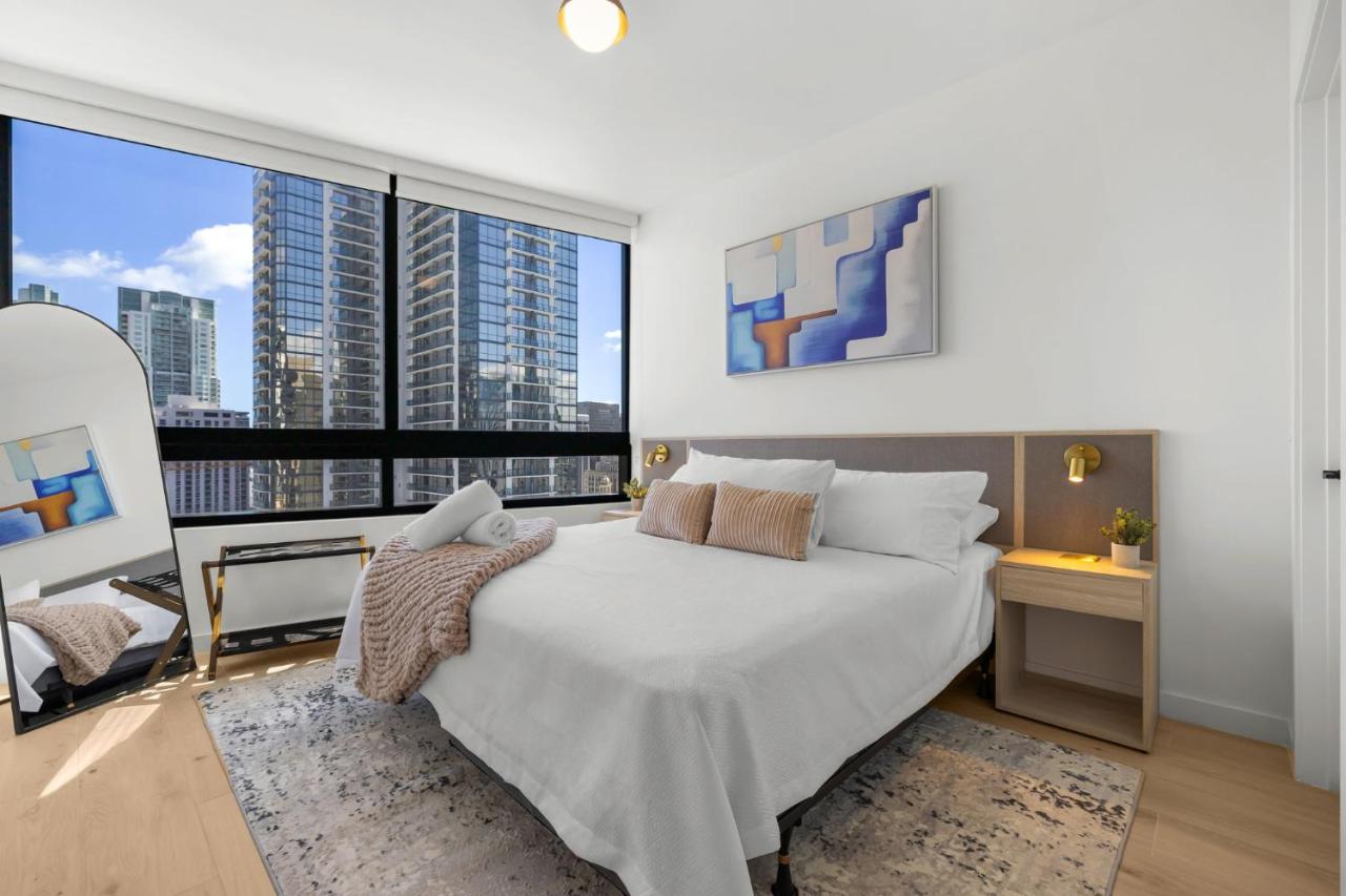 Modern Downtown Miami Condo w Pool and Gym - 2