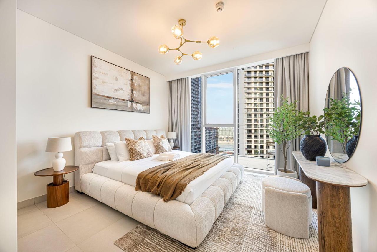 Classy Stay at Beach Mansion with Private Beach - 2