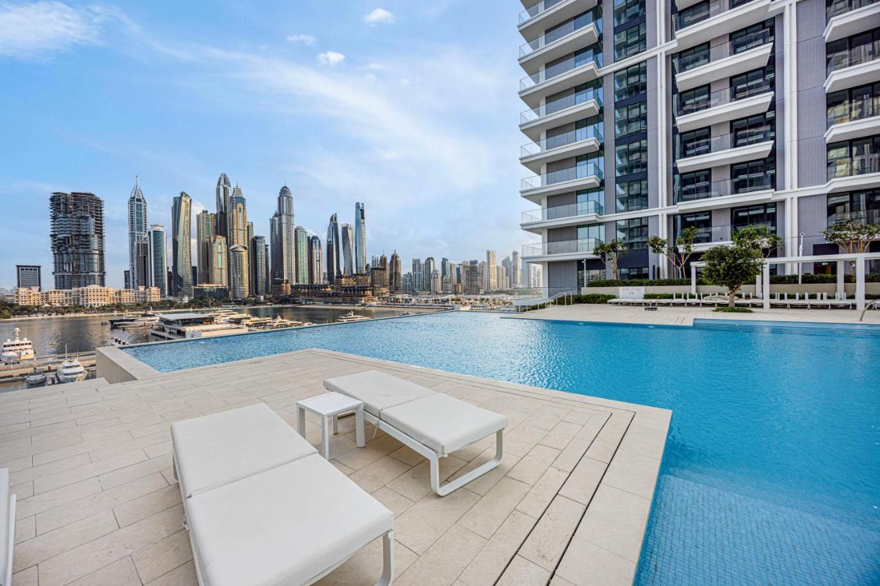 Classy Stay at Beach Mansion with Private Beach - 4