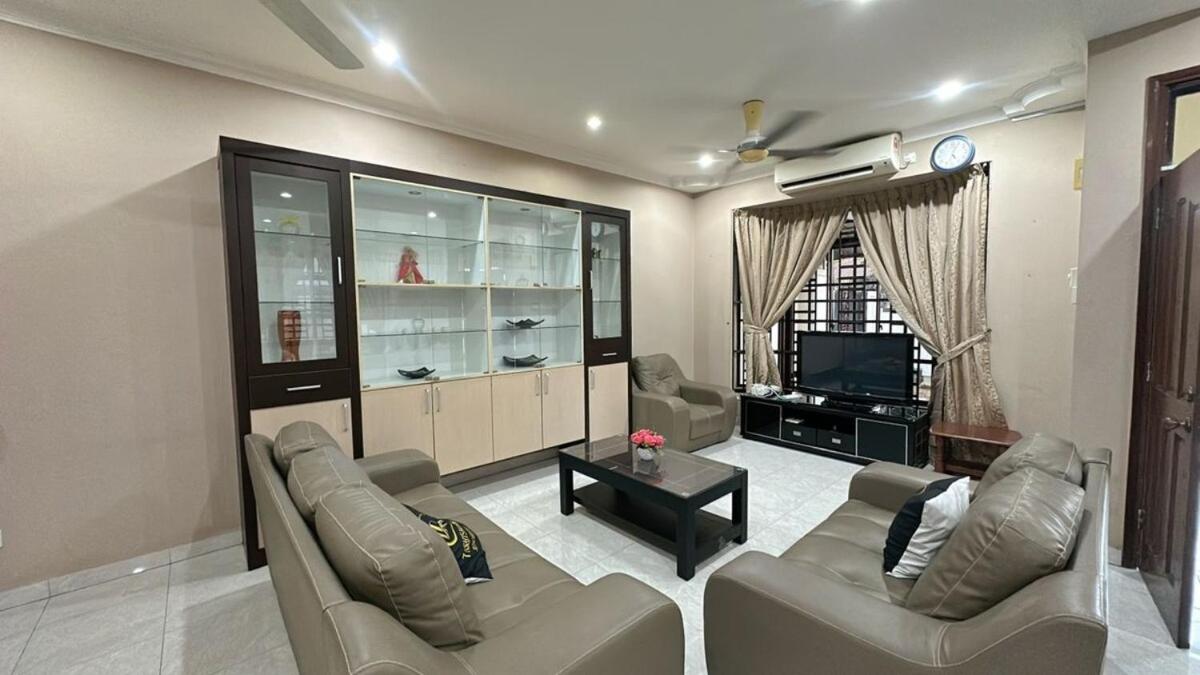 C05 Family Rinting Homestay 2 Storey Semi D - 5