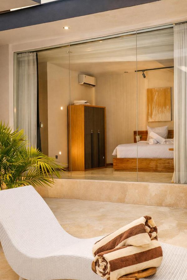 The Siren Resort - 2