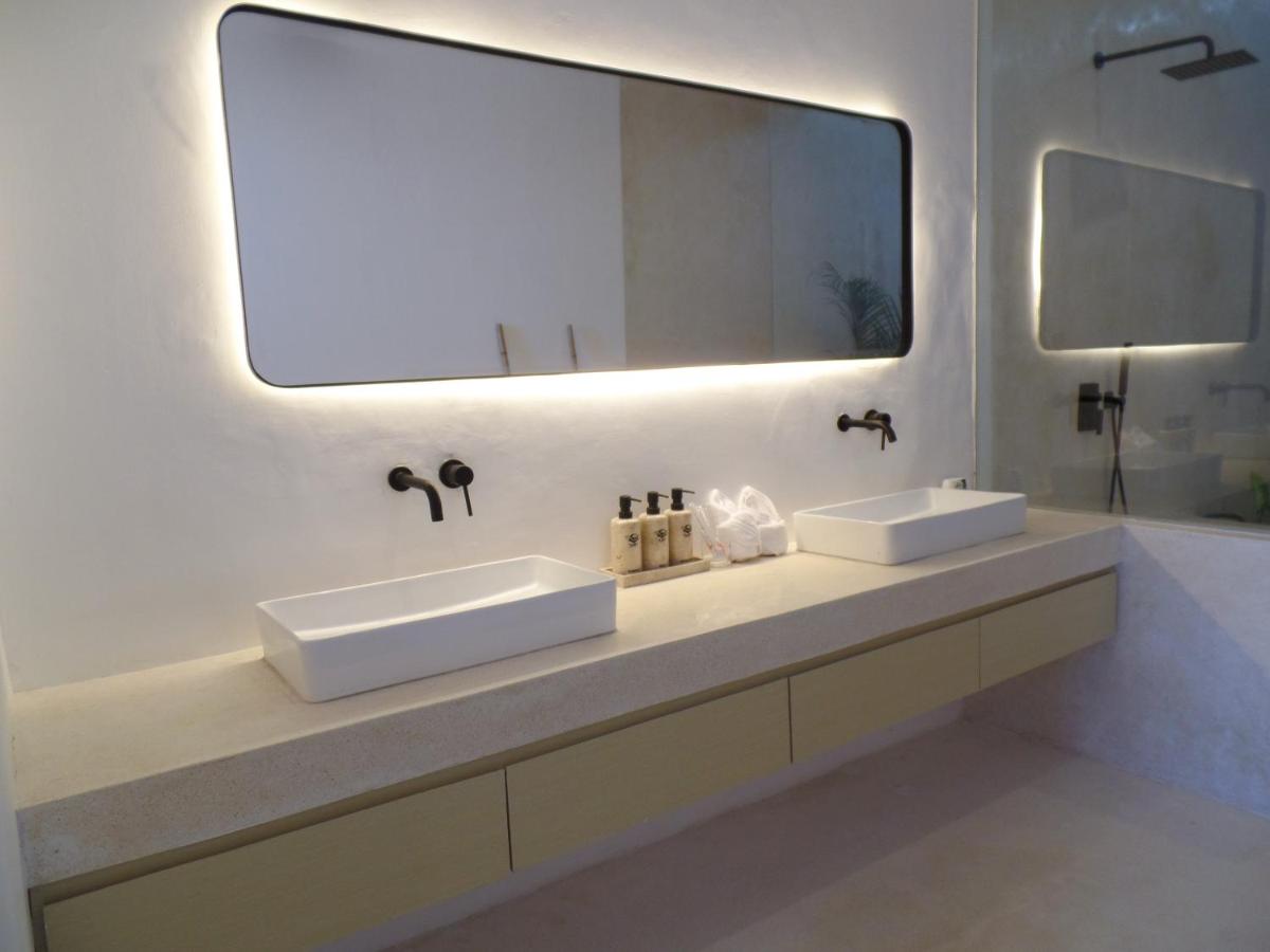 The Siren Resort - 3