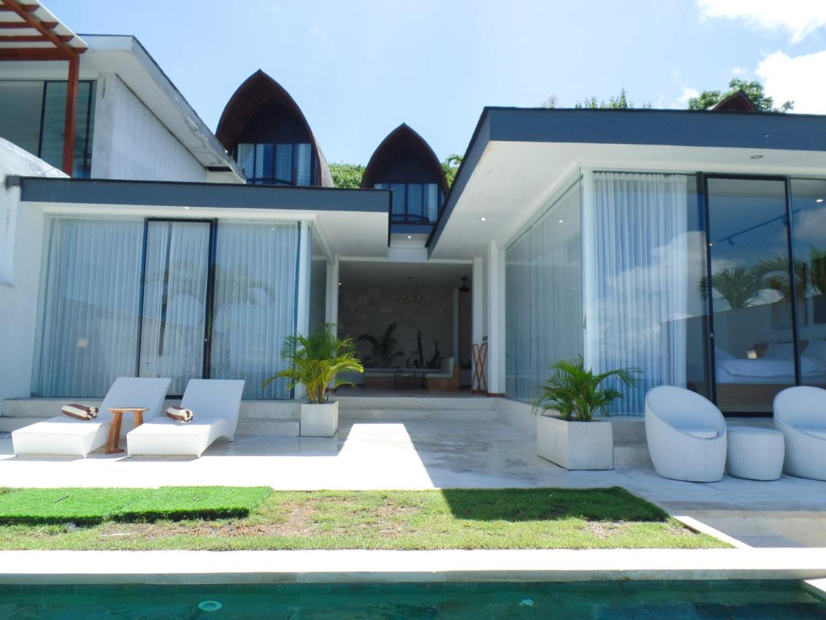 The Siren Resort - 4