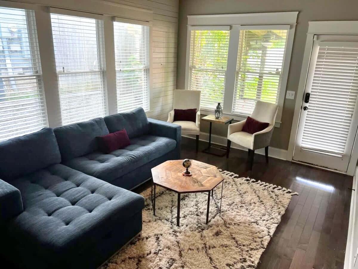 1-Story Family Home with Fenced Yard, Grill, Parking, Sleeps 10, 5 Mins to Five Points & Nissan Stadium, Smart TVs, Pet-Friendly Yard, Patio for BBQs, Ideal Nashville Getaway for Families, 24 Hr Hospitality - 5
