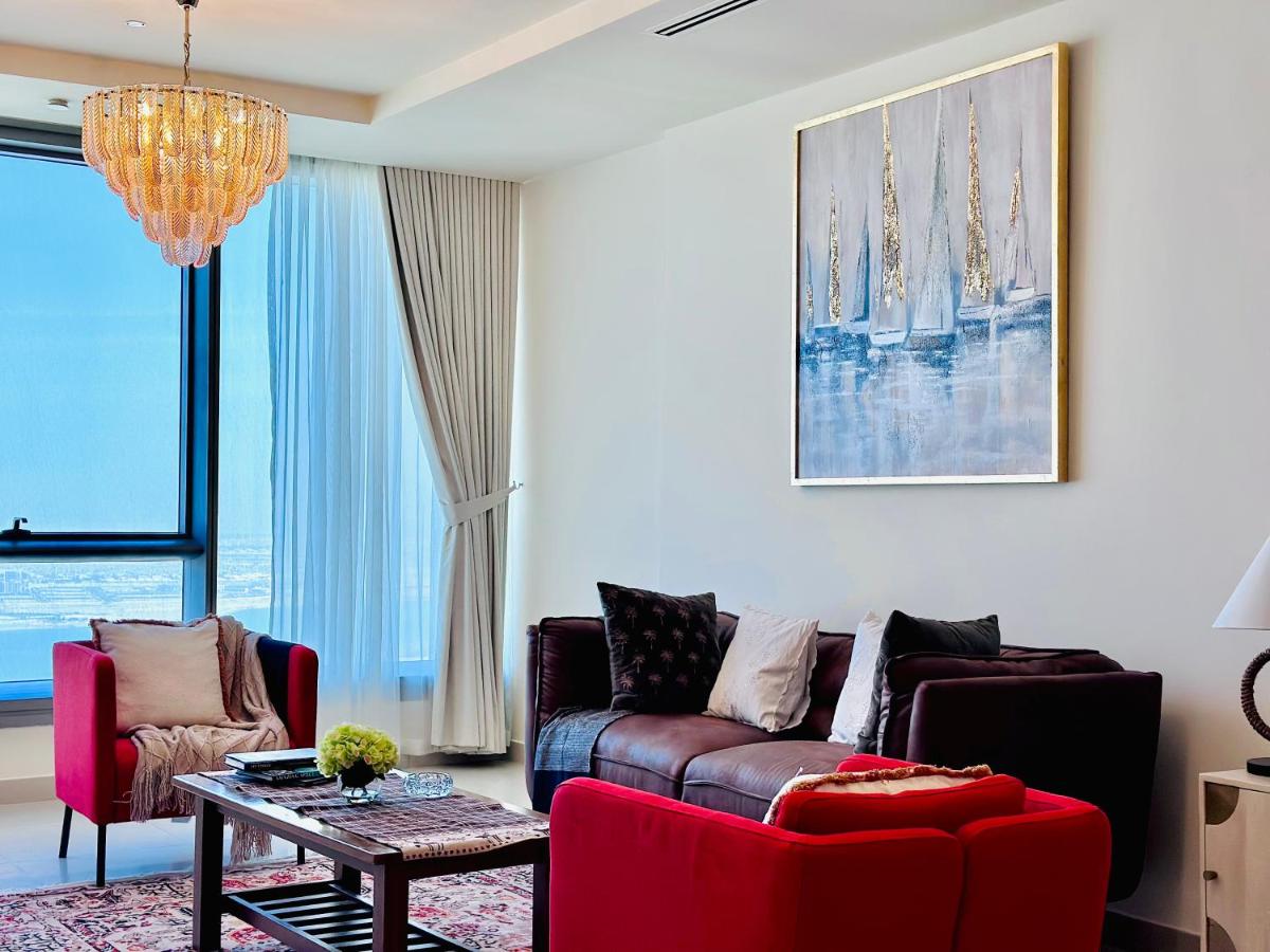 Spacious 2BR Apartment in Sun Tower Al Reem Island