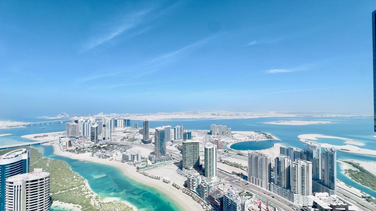 Spacious 2BR Apartment in Sun Tower Al Reem Island - 2