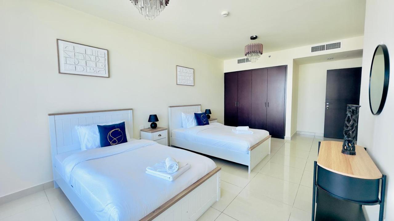 Spacious 2BR Apartment in Sun Tower Al Reem Island - 5