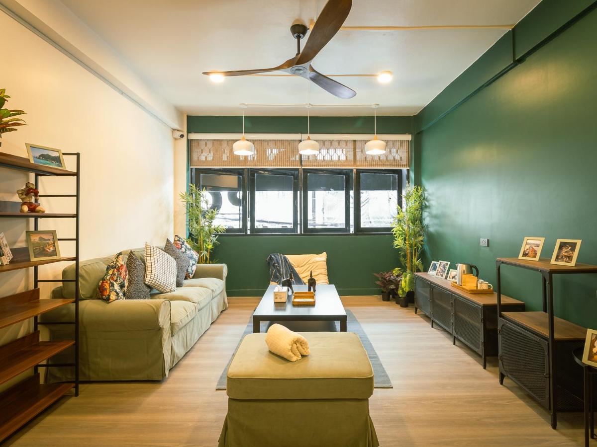 Social Pod Khao San Hostel - 2