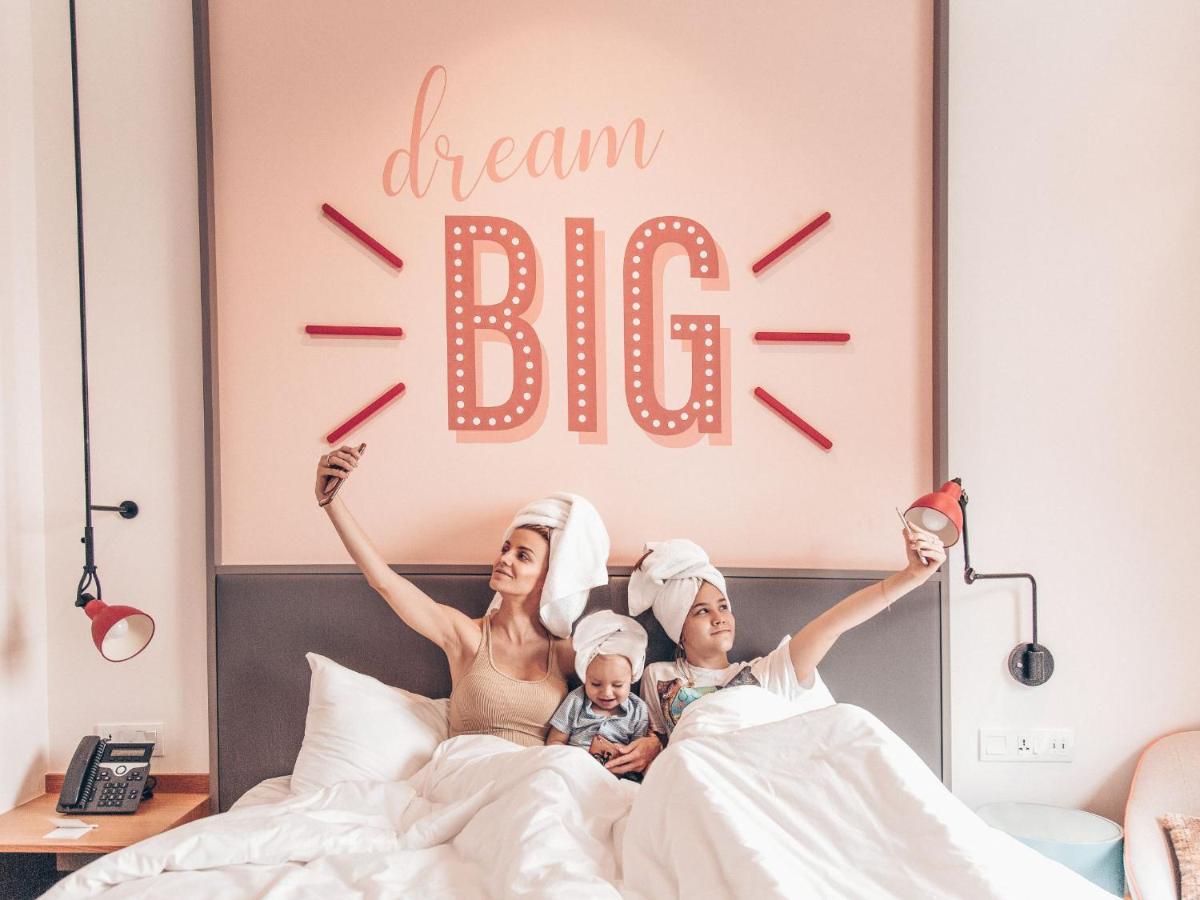 Rove At The Park - 2