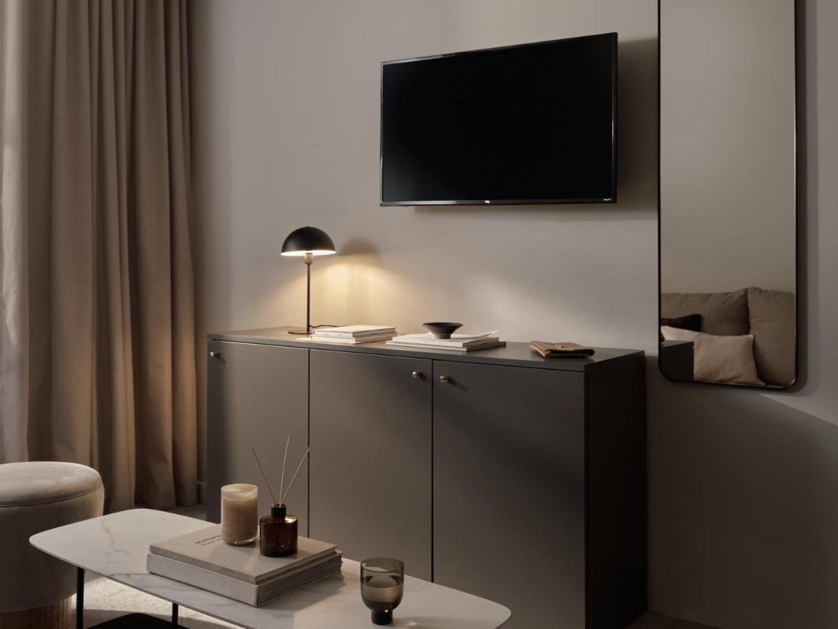 Bob W London Kensington - 5