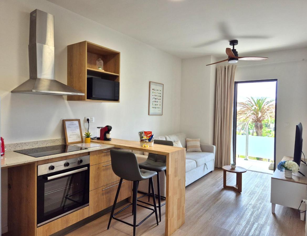 Sunset Breeze - Bright & Cozy Apartment in Tamarin - 4