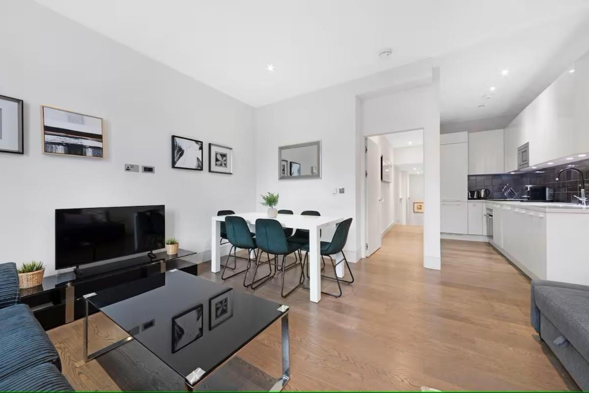 Buckingham Palace Apartment - 5