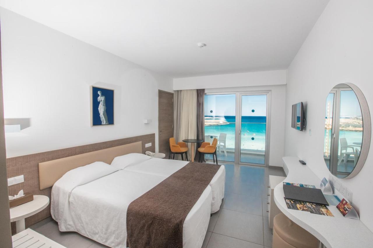 Vassos Nissi Plage Hotel & Spa photo