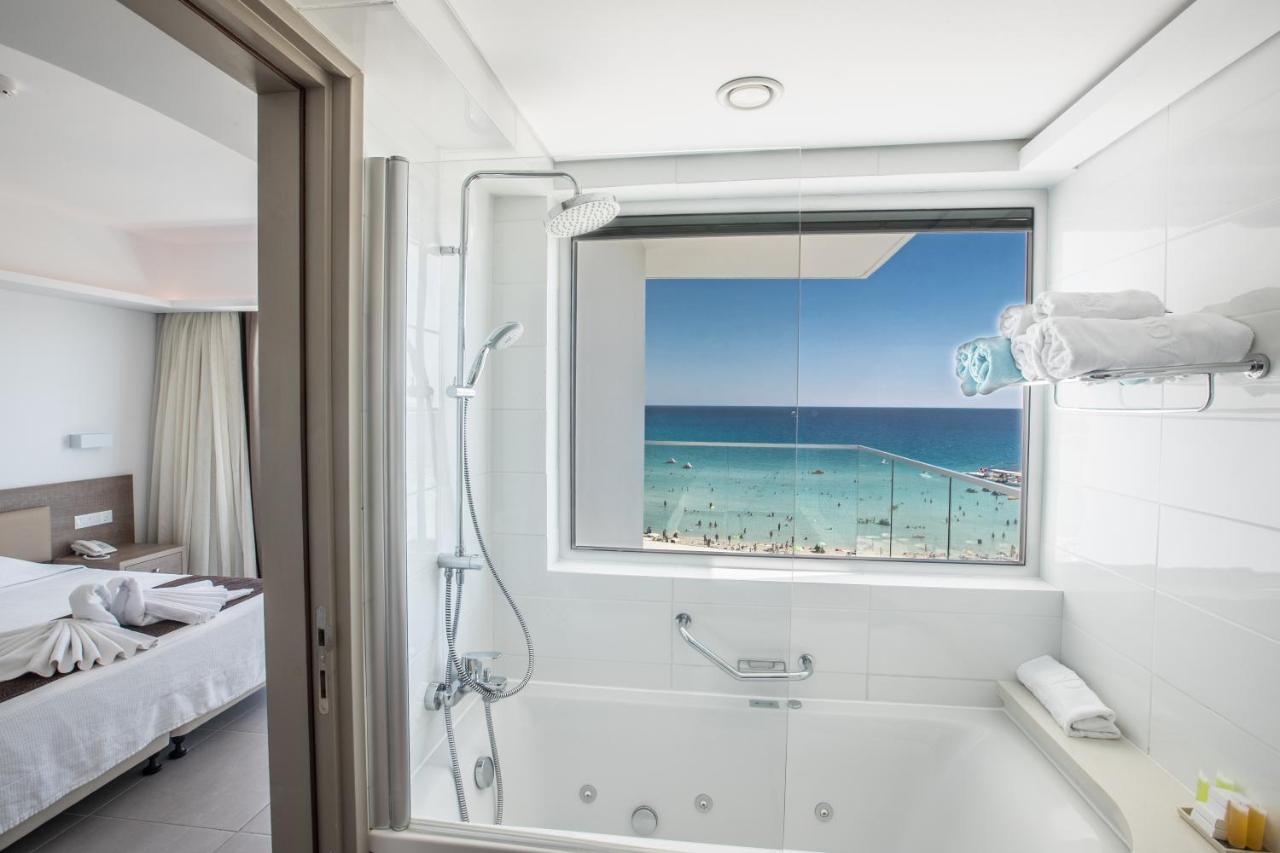 Vassos Nissi Plage Hotel & Spa photo