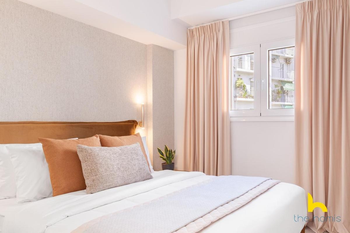 Modern 1-BDR Apt Near Acropolis With Sunny Balcony - 2