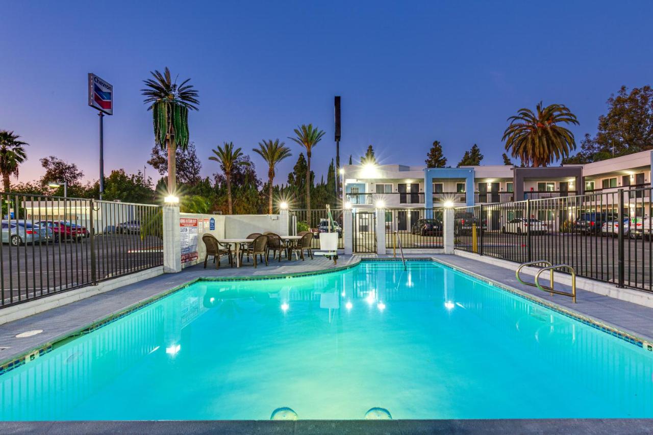 Hotel Seville - Ontario Airport/Chino — photo 7