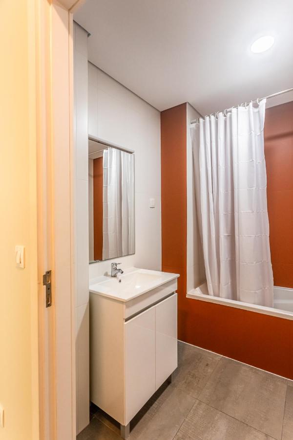 QUO Almeida Garrett - 3