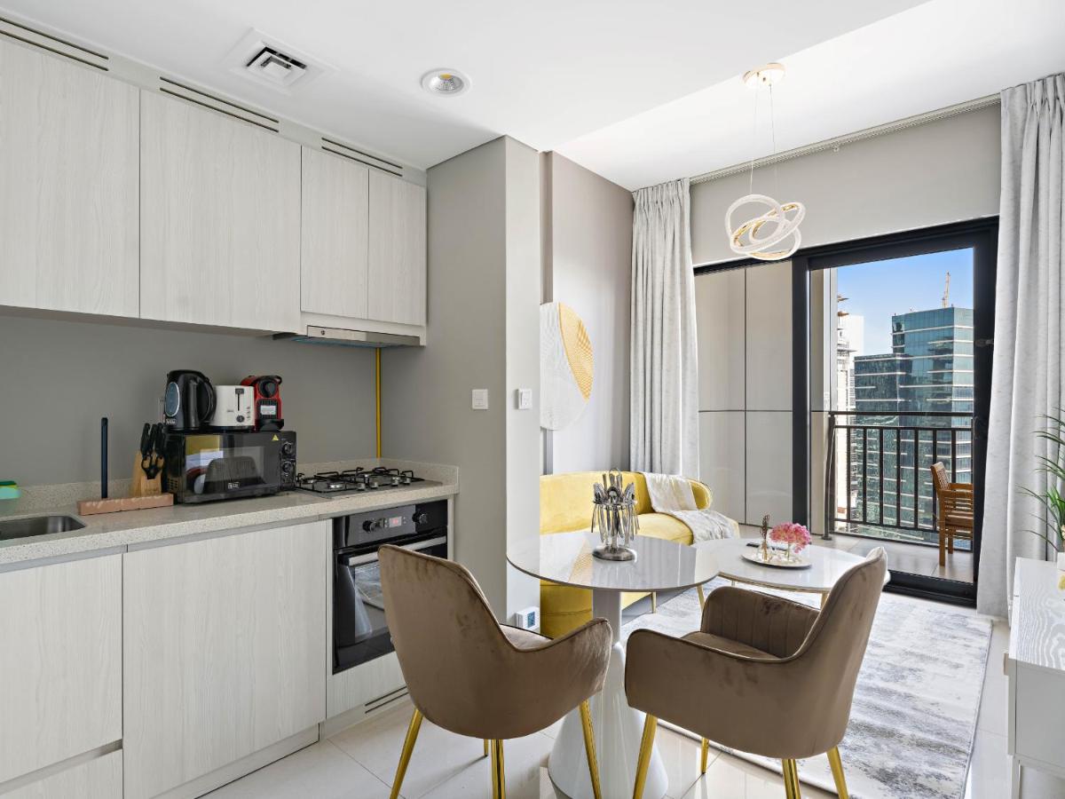 Premium 1 BDR in Zada Tower-Business Bay - 5