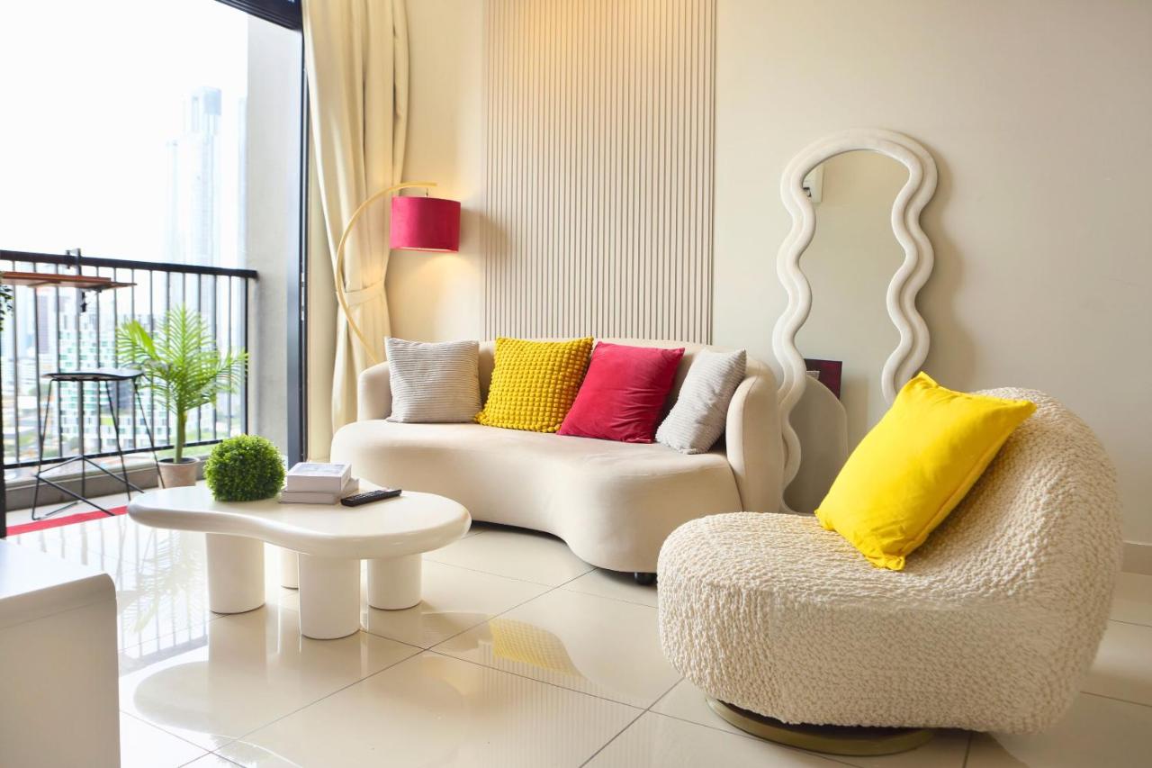 Ivory & Pop - 2BR - Walk to CIQ
