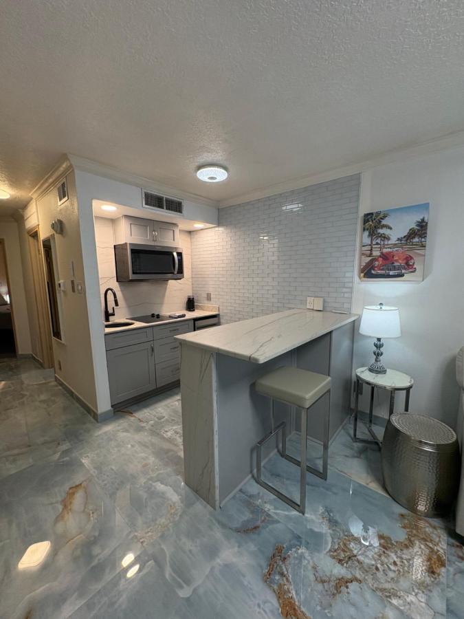 Victorian Condos Tranquility at the Victorian 3224 — photo 9