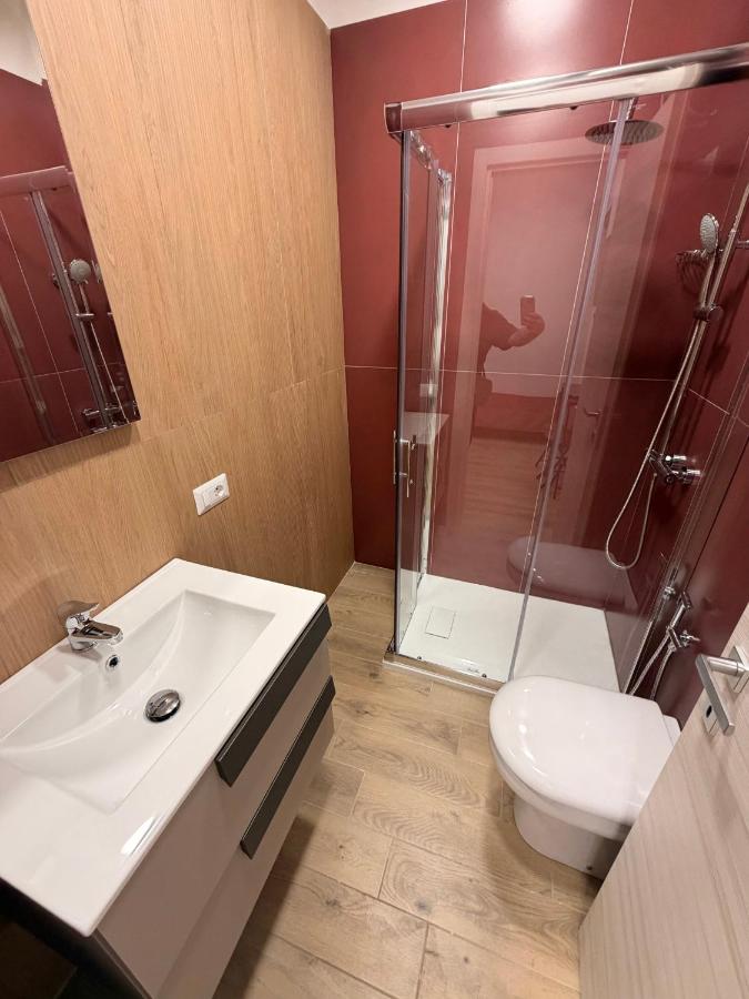 Airport Napoli 2 - 4