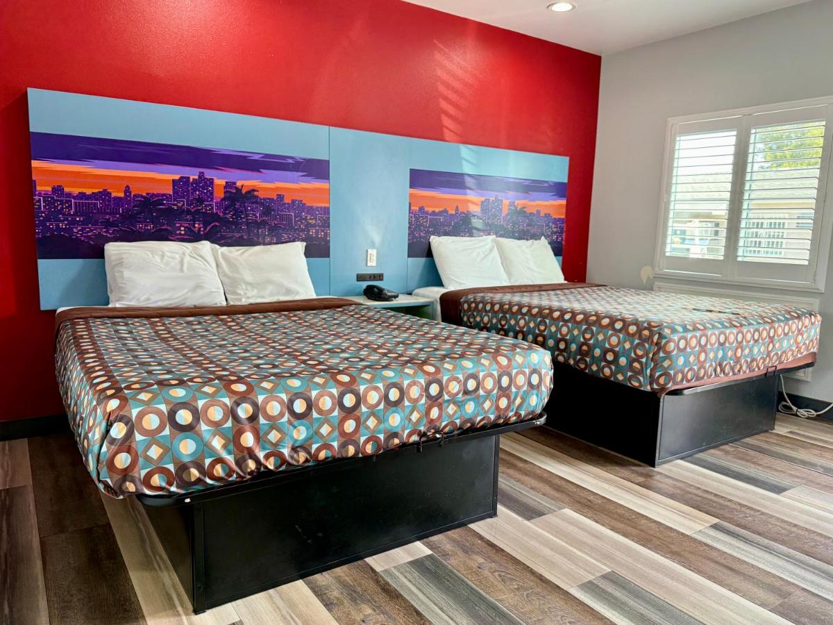 La Casa Motel — photo 14