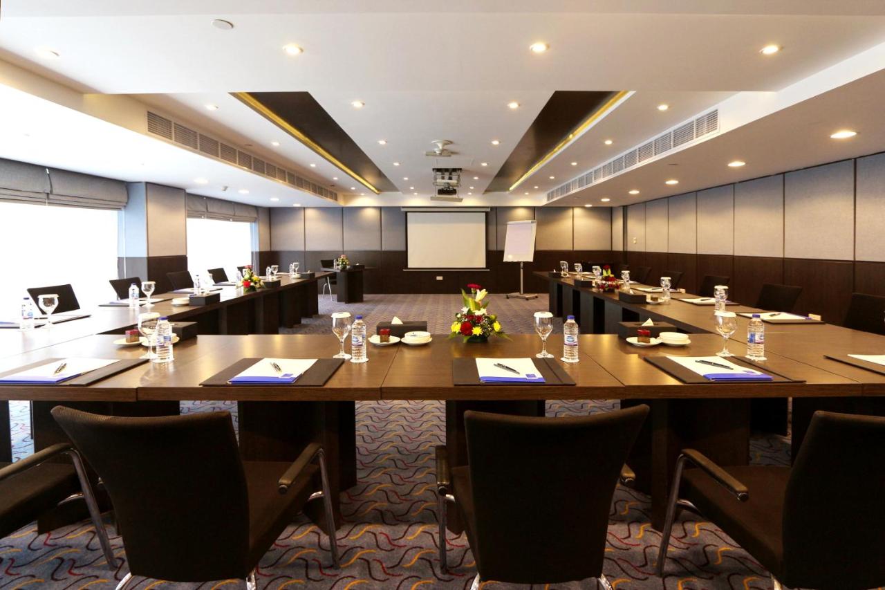 Samaya Hotel Deira photo