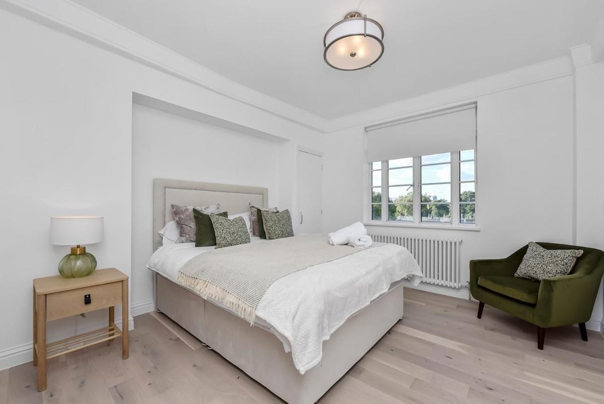 3 Bed- Buckingham Palace - 2