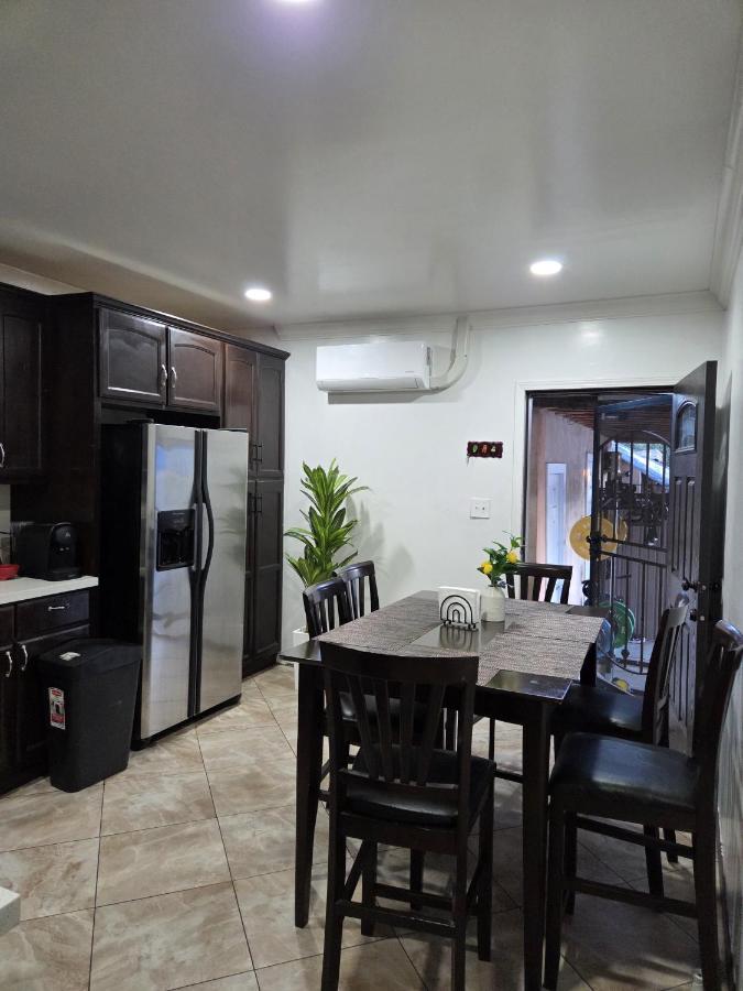 Entire Front House in Los Angeles - 4