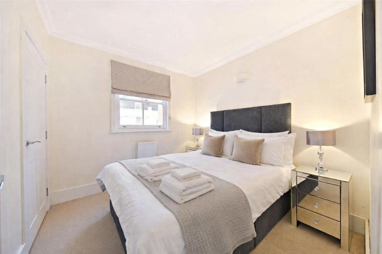 New Oxford Street Central Apartment